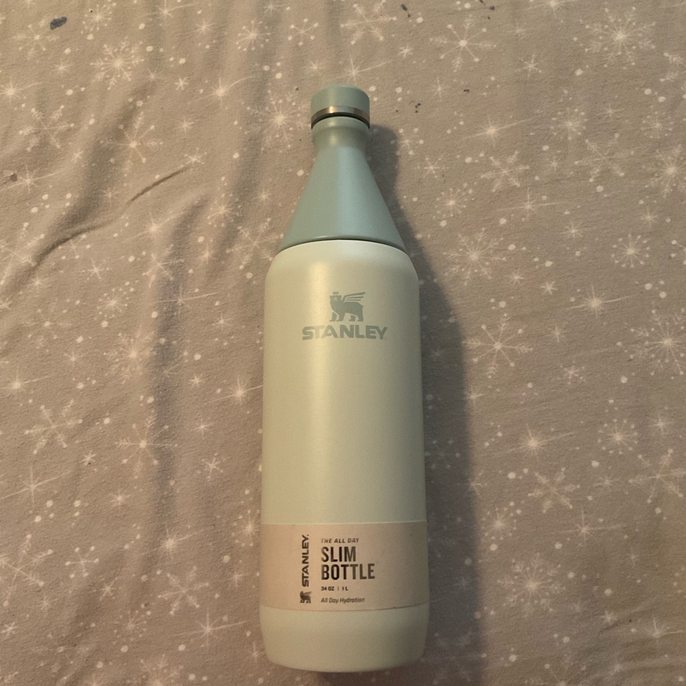 Brand New Stanley Slim Bottle 34oz - Picture 2 of 2